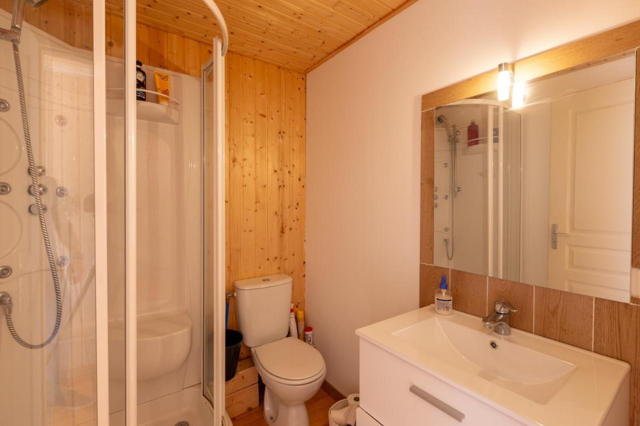 Chalet Les Tilleuls - Jolie Vue Montagne Et Lac Les Angles  Exterior foto